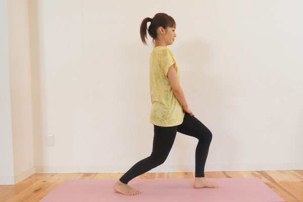 ヒラメ筋 ストレッチポーズ一覧 資格のマナビバ