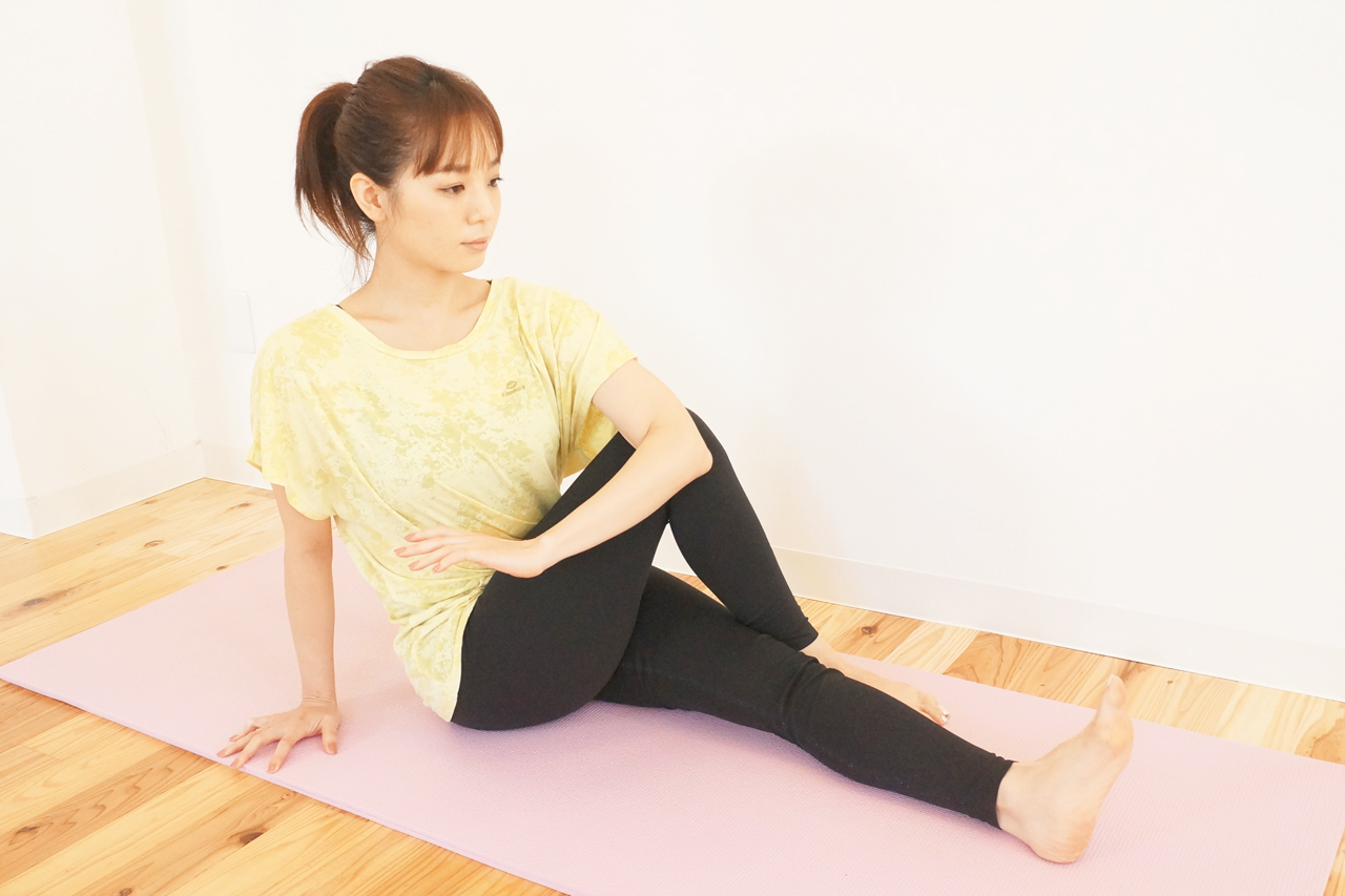 中 臀 筋 ストレッチ