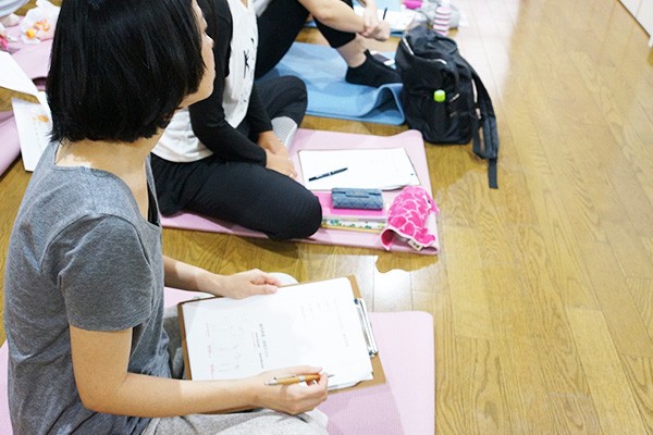 「骨盤からアプローチする腰痛改善講座」ワークショップレポート
